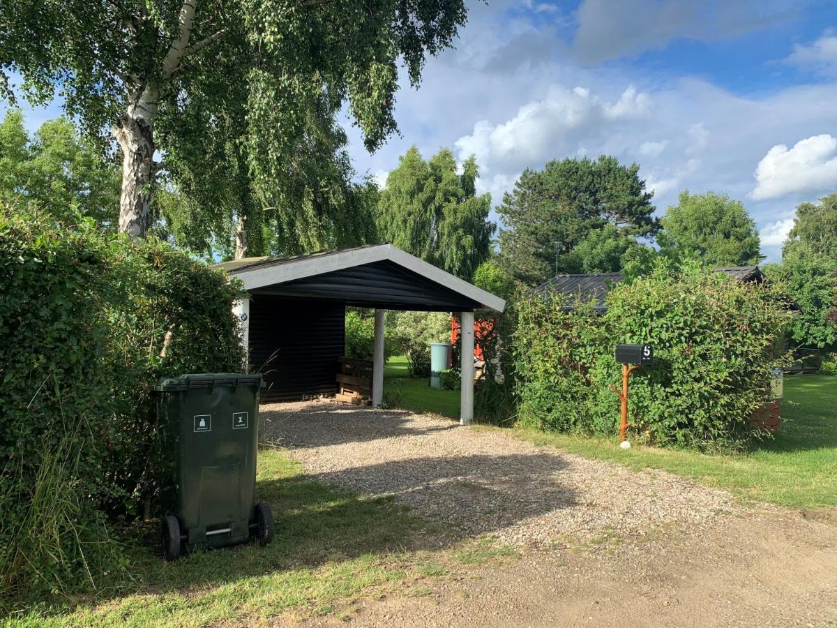 Spacey And Charming Cabin 300 M. From Beach Tjorneholm Exterior photo