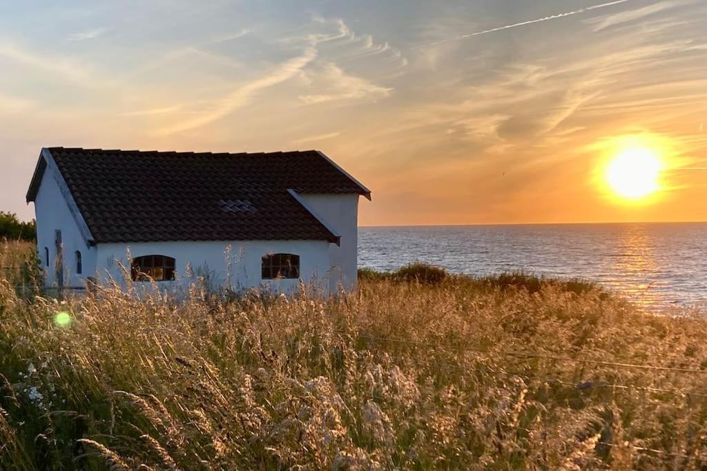 Spacey And Charming Cabin 300 M. From Beach Tjorneholm Exterior photo
